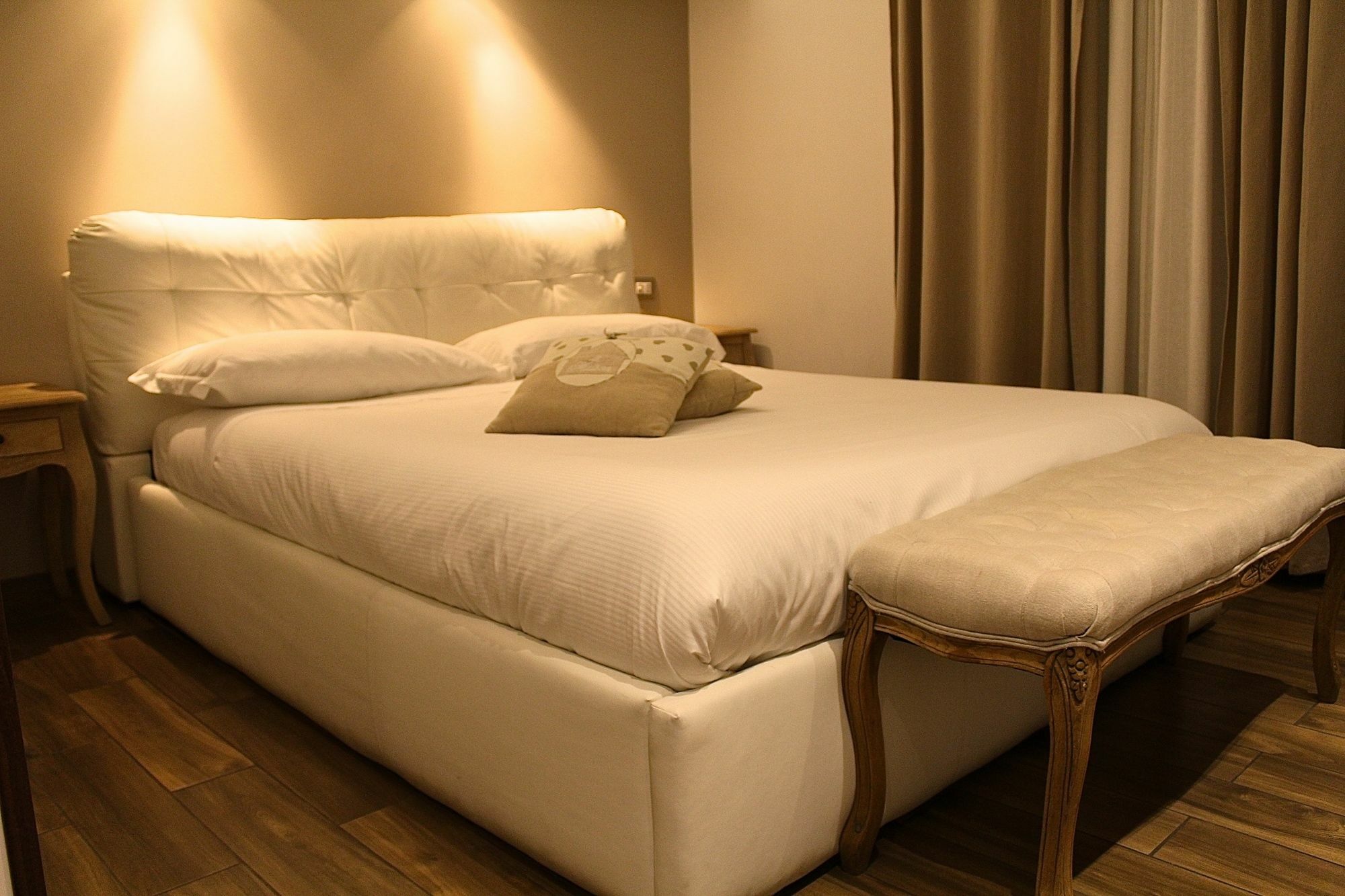 Roman Royal Rooms מראה חיצוני תמונה