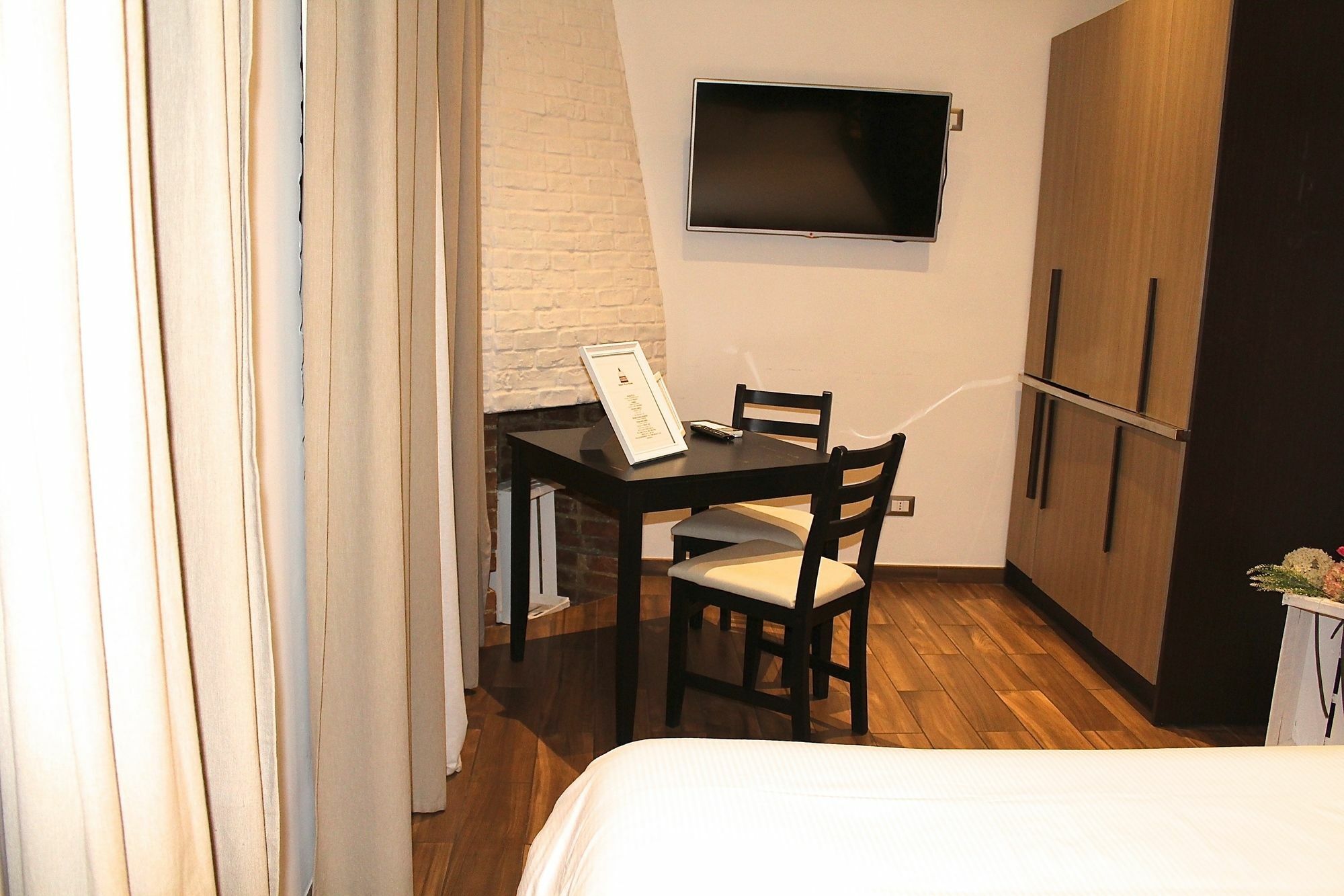 Roman Royal Rooms מראה חיצוני תמונה
