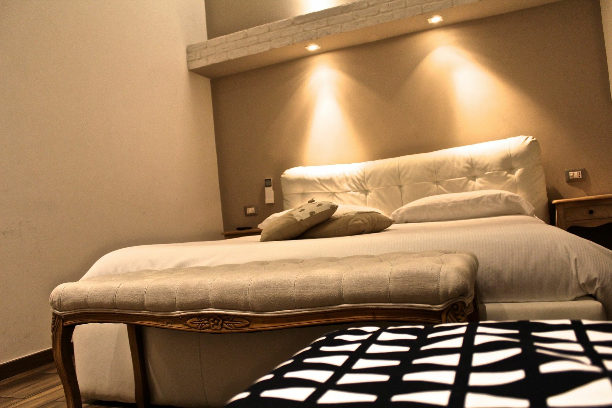 Roman Royal Rooms מראה חיצוני תמונה